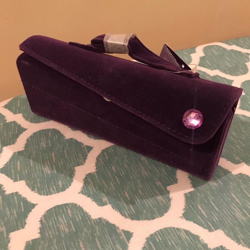 Cosmetic organizer
